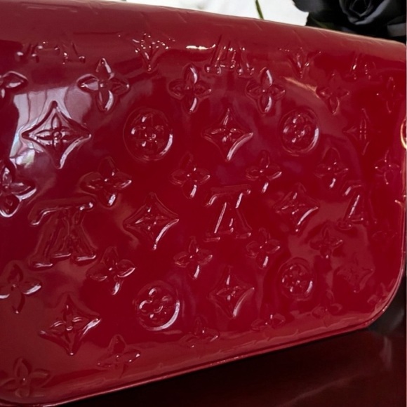 Pomme D'Amour Apple of Love Monogram Vernis Rodeo Drive Bag Louis Vuitton Red - Picture 9 of 17